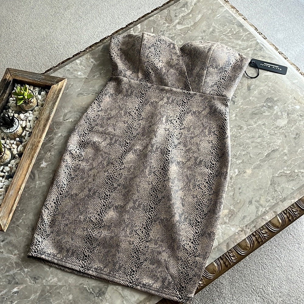 NWT Snakeprint strapless